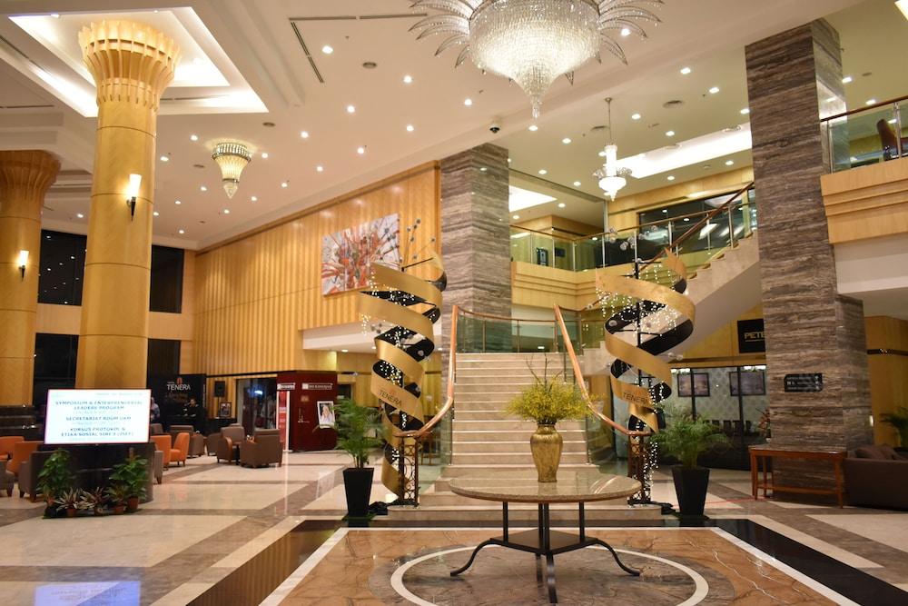 Tenera Hotel Bangi Exterior foto Lobby