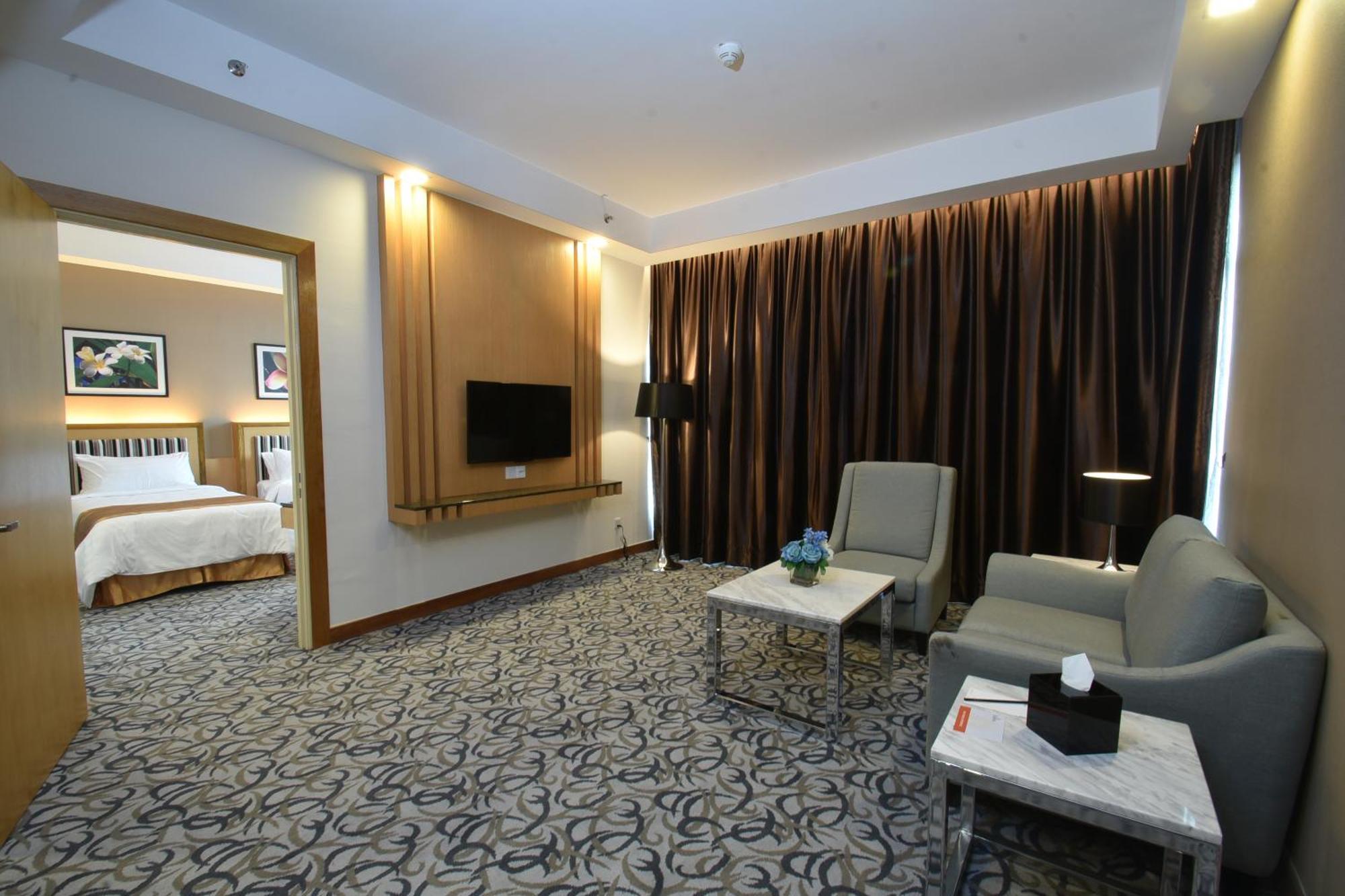 Tenera Hotel Bangi Exterior foto Suite room